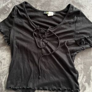 never worn black tie in the front crop. size M